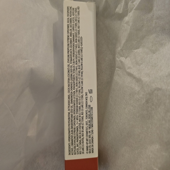 MAC Air Lipglass in Vibrant Red Color- Spritz - Picture 6 of 10